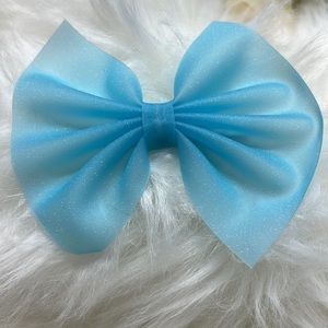 LARGE WATERPROOF JELLY HAIR BOW